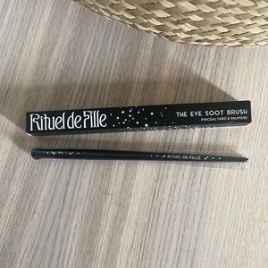 Rituel de Fille - "The Eye Soot Brush" BNIB - Eyeshadow Brush, Makeup Brush